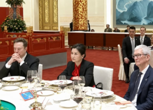 Zhou Qunfei banquet